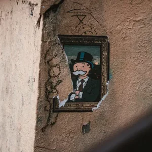 Mr. Monopoly als Mural an einer Hauswand